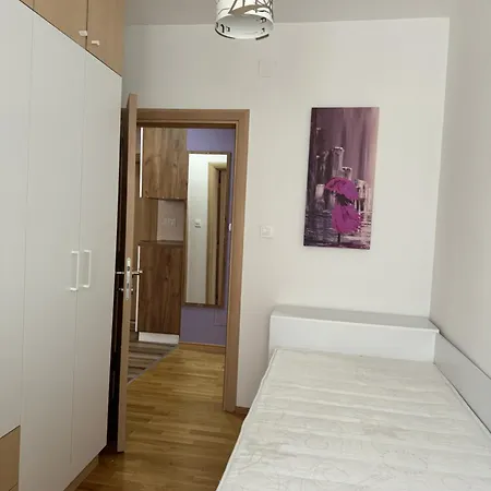 Modern 2-bedroom With Private Garage * Skopje